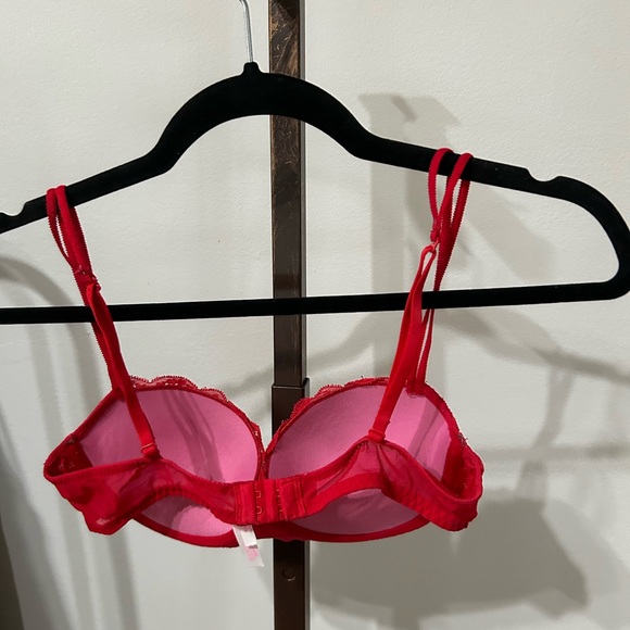 PINK(victorias secret)- red lace push up bra size 34 B - Picture 2 of 5